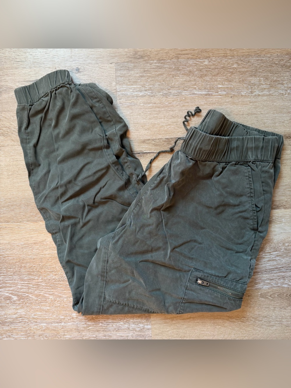 Banana Republic Olive Green Drawstring Ankle Joggers Soft Comfy